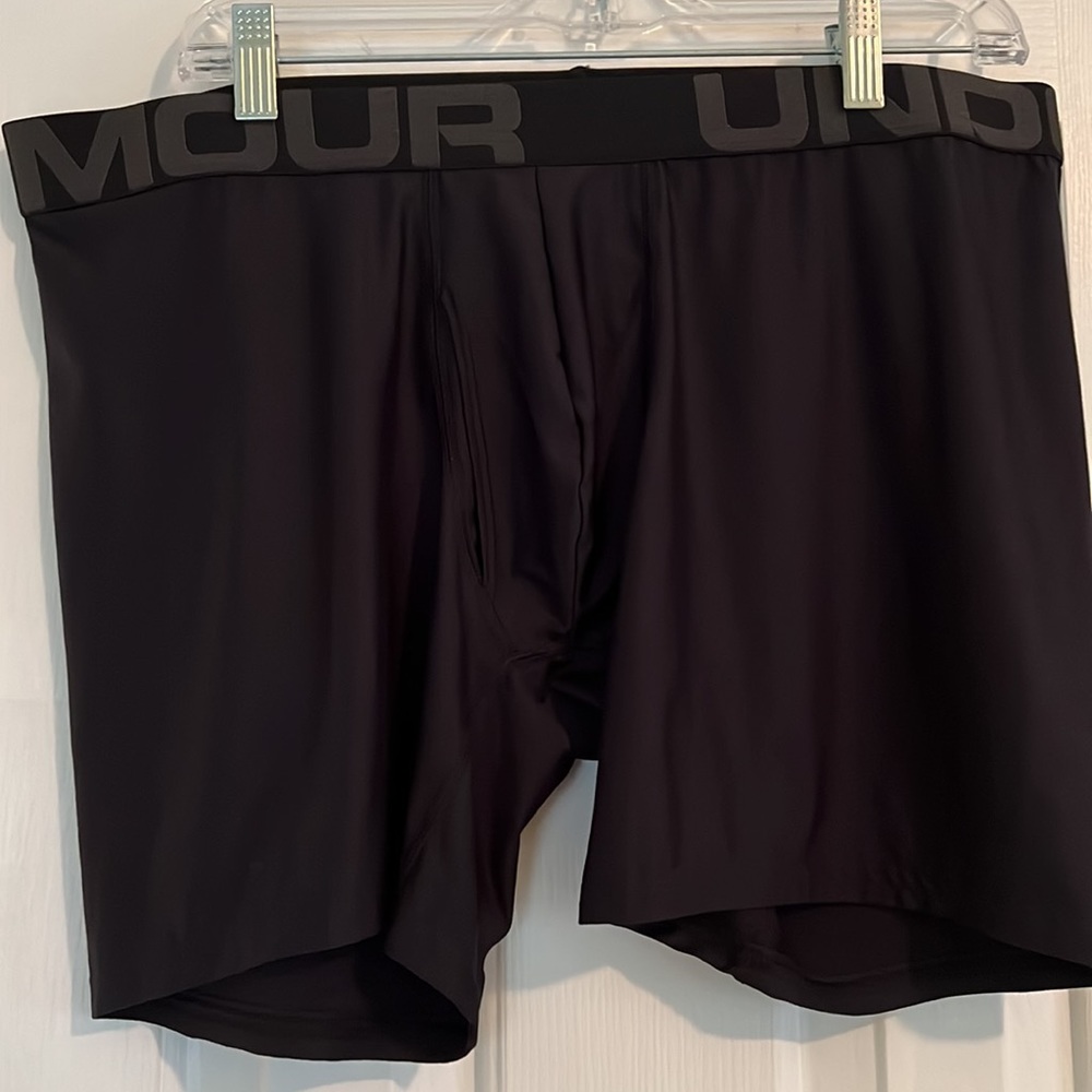 Mens 2XL Under Armour Boxer’s.Never worn
